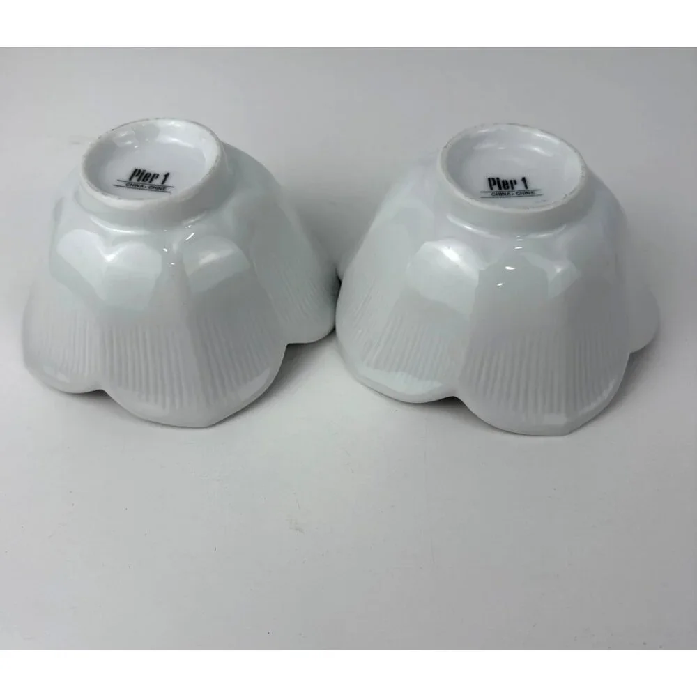 White Pier 1 Lotus Scalloped Porcelain Bowls Set Of 2 Tulip‎ 4 1/2”